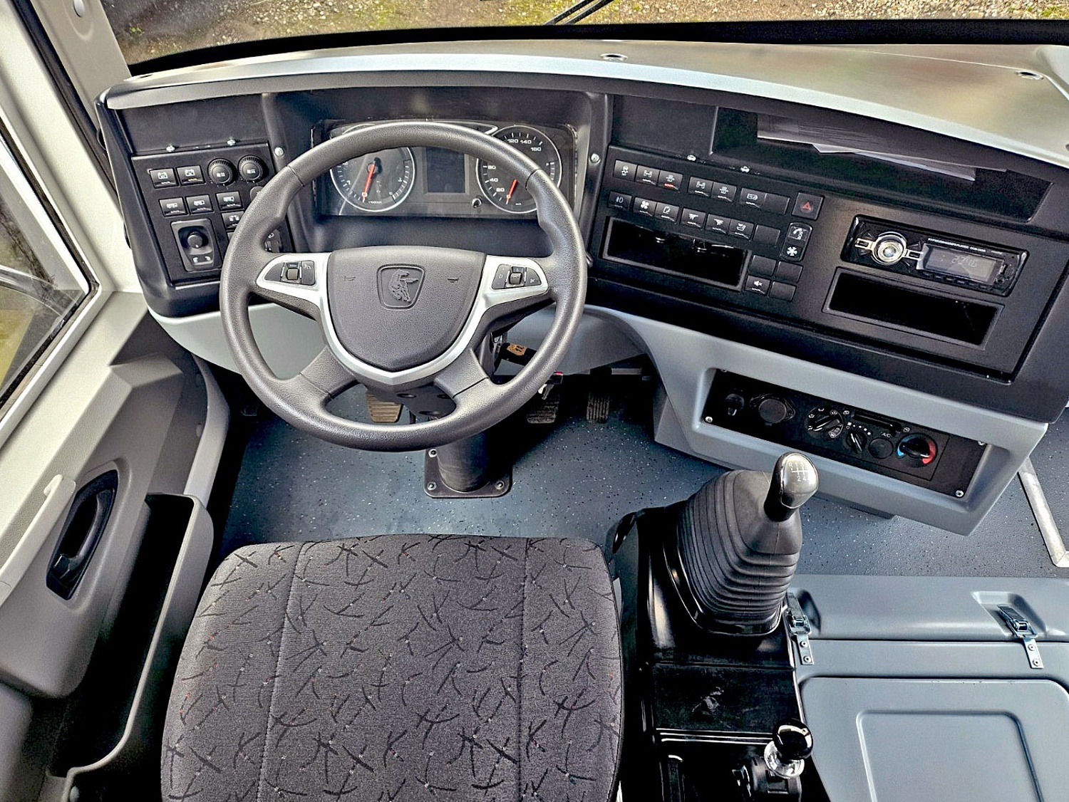 Автобус КАМАЗ-4280-F5 VEGA